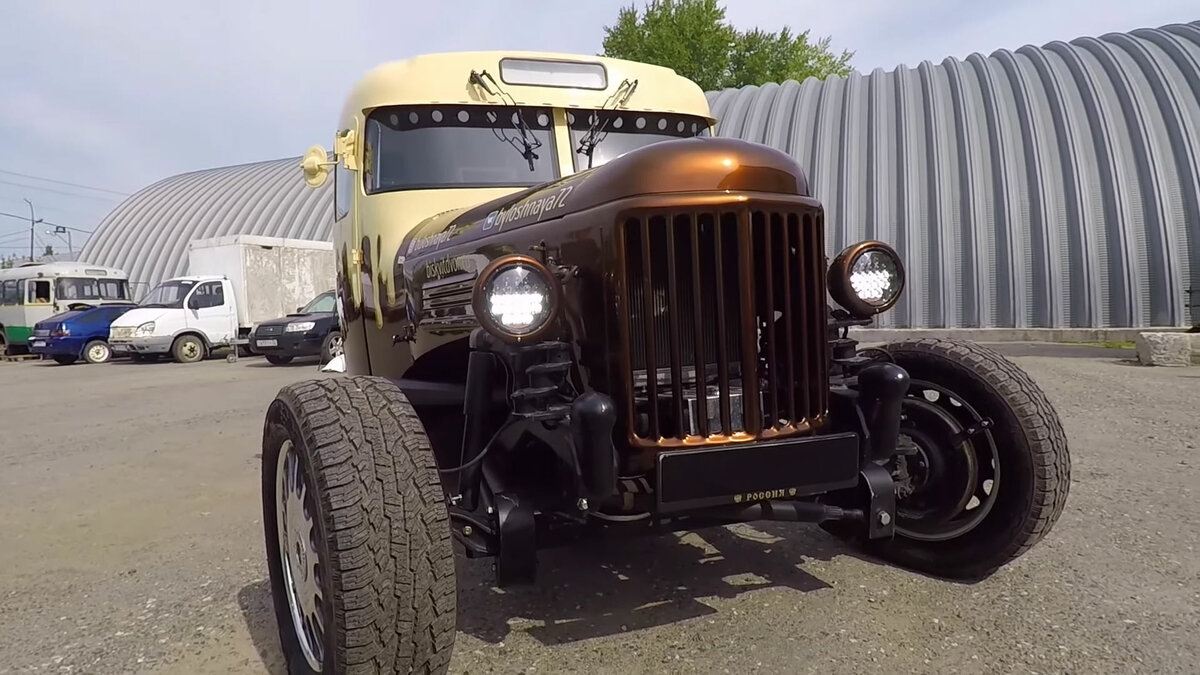 Старенький КаВЗ-3976 превратили в первый в России автобус-хотрод Старенький КаВЗ-3976 превратили в первый в России автобус-хотрод авто и мото,КаВЗ-3976,переделки