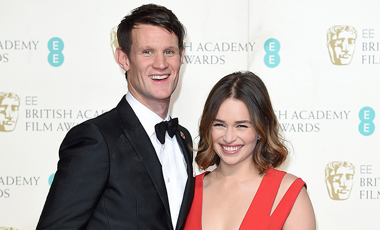 Эмилия Кларк замечена на свидании со звездой сериала "Корона" Мэттом Смитом