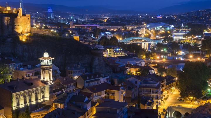 "Поставить крест и забыть": Россия помахала ручкой, в Грузии грязно выругались