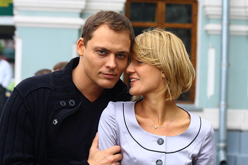 Осунулся и остался без зубов: что случилось с актером Артемом Артемьевым из сериала «Татьянин день» актер, Артем, Артемьев, Артема, только, поступил, после, семье, актера, выглядит, говорил, когото, Артемьева, преследуют, изможденным, живут, последствия, также, которые, Артемьеву