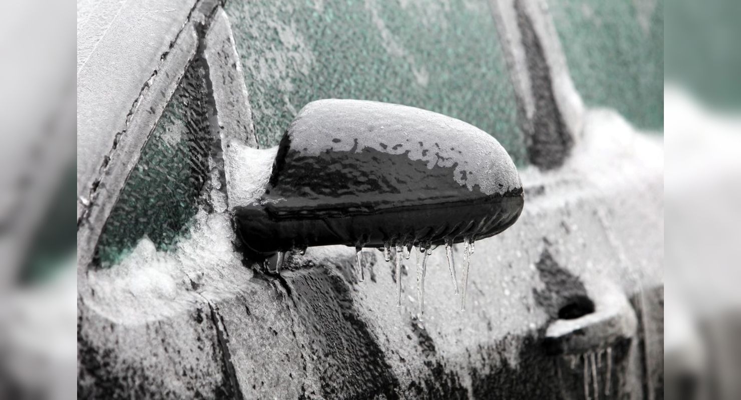 Как счищать лед со стекол и кузова автомобиля