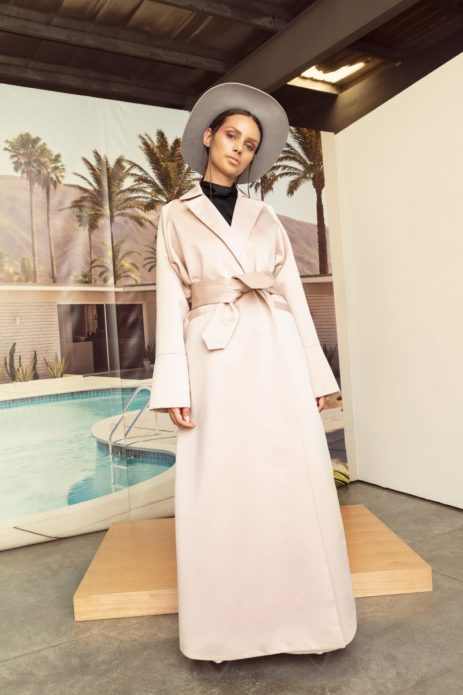 Халаты и винил: 35 самых модных моделей плащей этой осени! Халаты и винил: 35 самых модных моделей плащей этой осени! гардероб,мода,мода и красота,модные тенденции,одежда и аксессуары