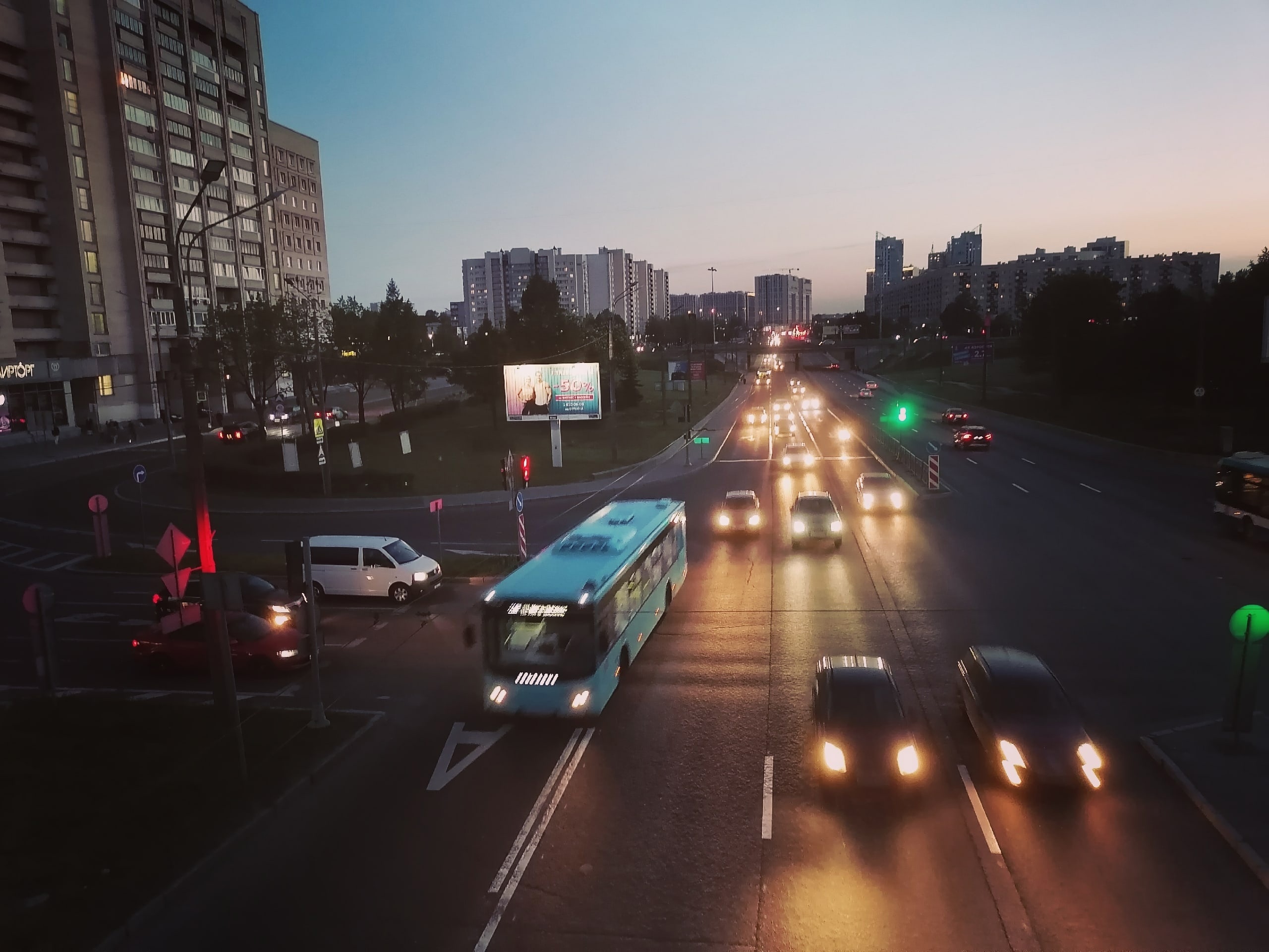 коммунальщики в питере. спб потрачено. ремонт дорог в питере.