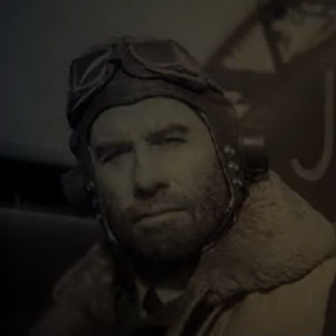 Джон Траволта сыграл загадочного пилота в экранизации «Поводыря» Форсайта