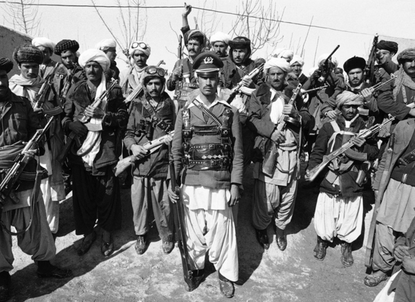 Черные аисты. Источник: https://www.kiblat.net/2014/08/12/foto-foto-perang-afghanistan-1979-1989/