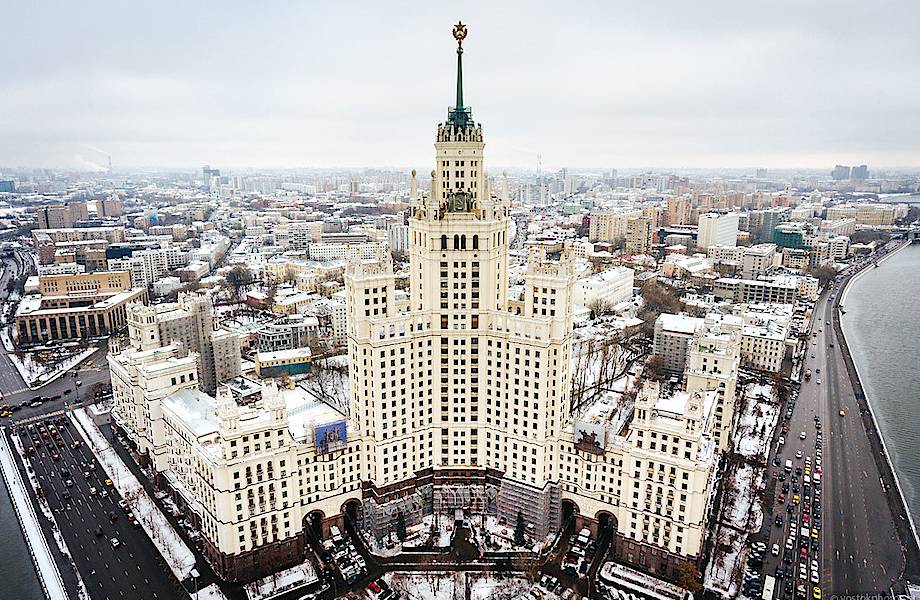 Тараканы, центральное пылеудаление и виды Москвы: жизнь в высотке на Котельнической