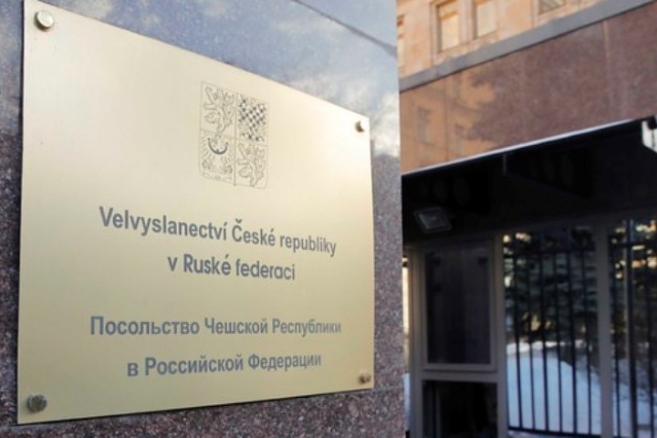 В посольстве Чехии в Москве после высылки 20 сотрудников останутся пять дипломатов