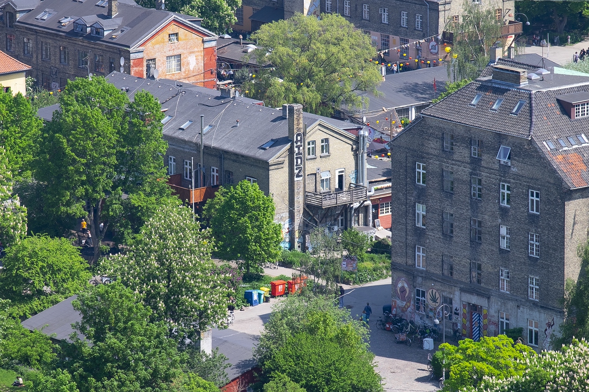 Шпионские фото из непризнанной страны Западной Европы 