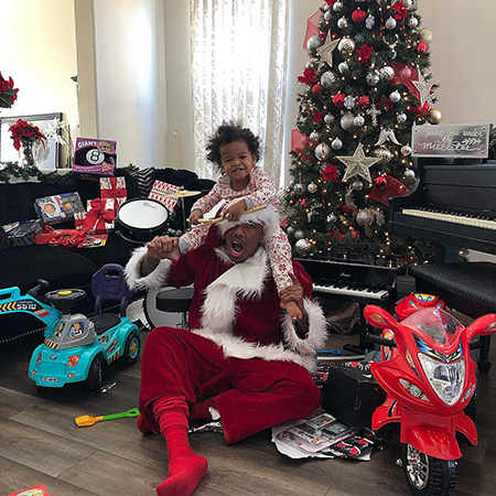 Мэрайя Кэри отметила Рождество с бывшим мужем и нынешним бойфрендом звездные пары