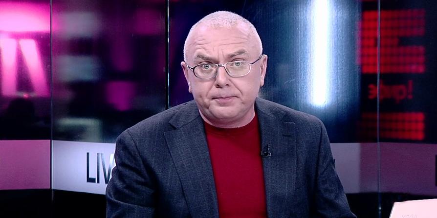 Телеведущий Лобков поведал, как врачам не удалось излечить его от гомосексуализма 