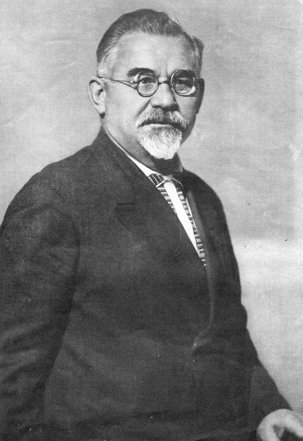Председатель ЦИК УССР Григорий Петровский тоже любил отдыхать в Мухалатке.
