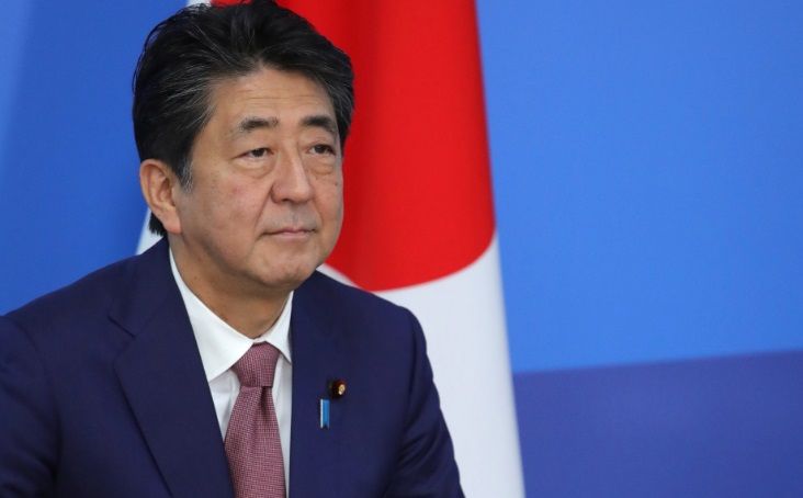 Неизвестные напали на бывшего премьер-министра Японии Происшествия