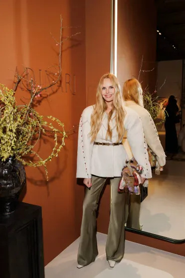 Модель Елена Перминова (с 