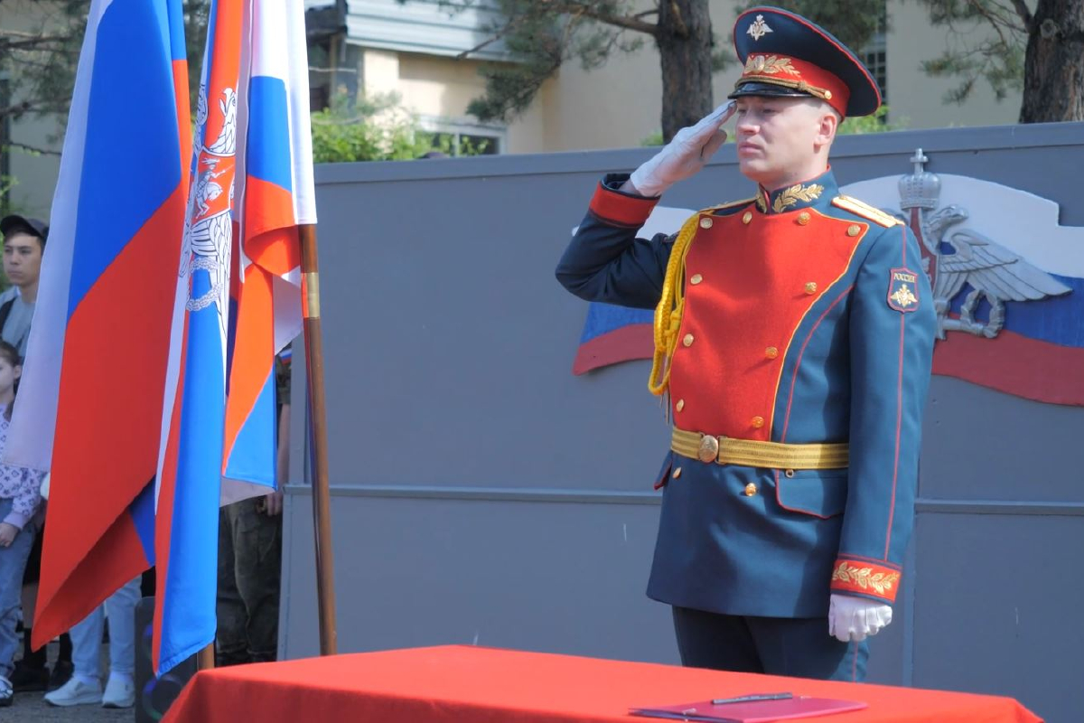 В Забайкальском крае состоялась церемония приведения к Военной присяге новобранцев роты почетного караула общевойсковой армии ВВО