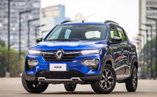 Компания Renault рассказала, когда в Украине появятся официальные электромобили