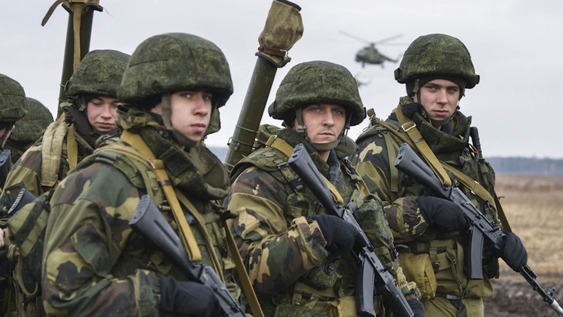 Генерал Евгений Бурдинский заявил о формировании в составе ВС РФ двух армий и новых военных округов 