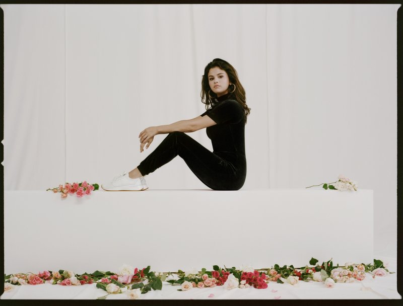 Селена Гомес (Selena Gomez) в фотосессии для коллекции SG x Puma Strong Girl (2018)
