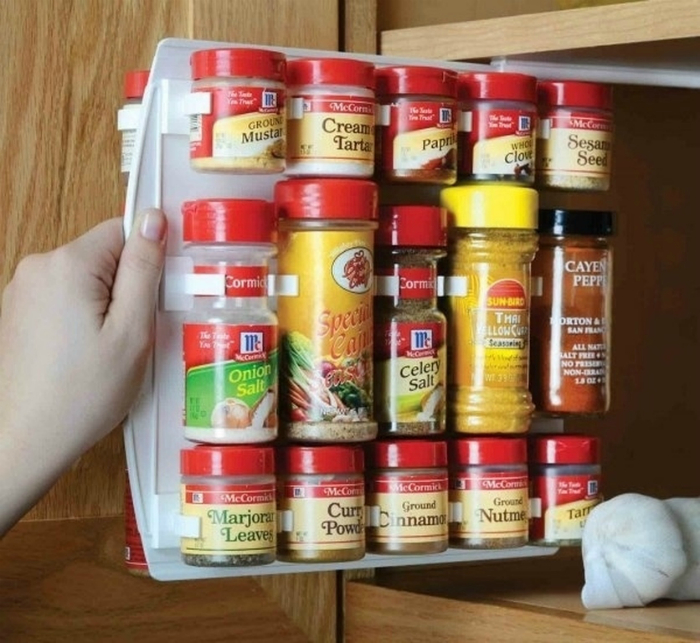 Полка Spice Rack Organizer для банок со специями.