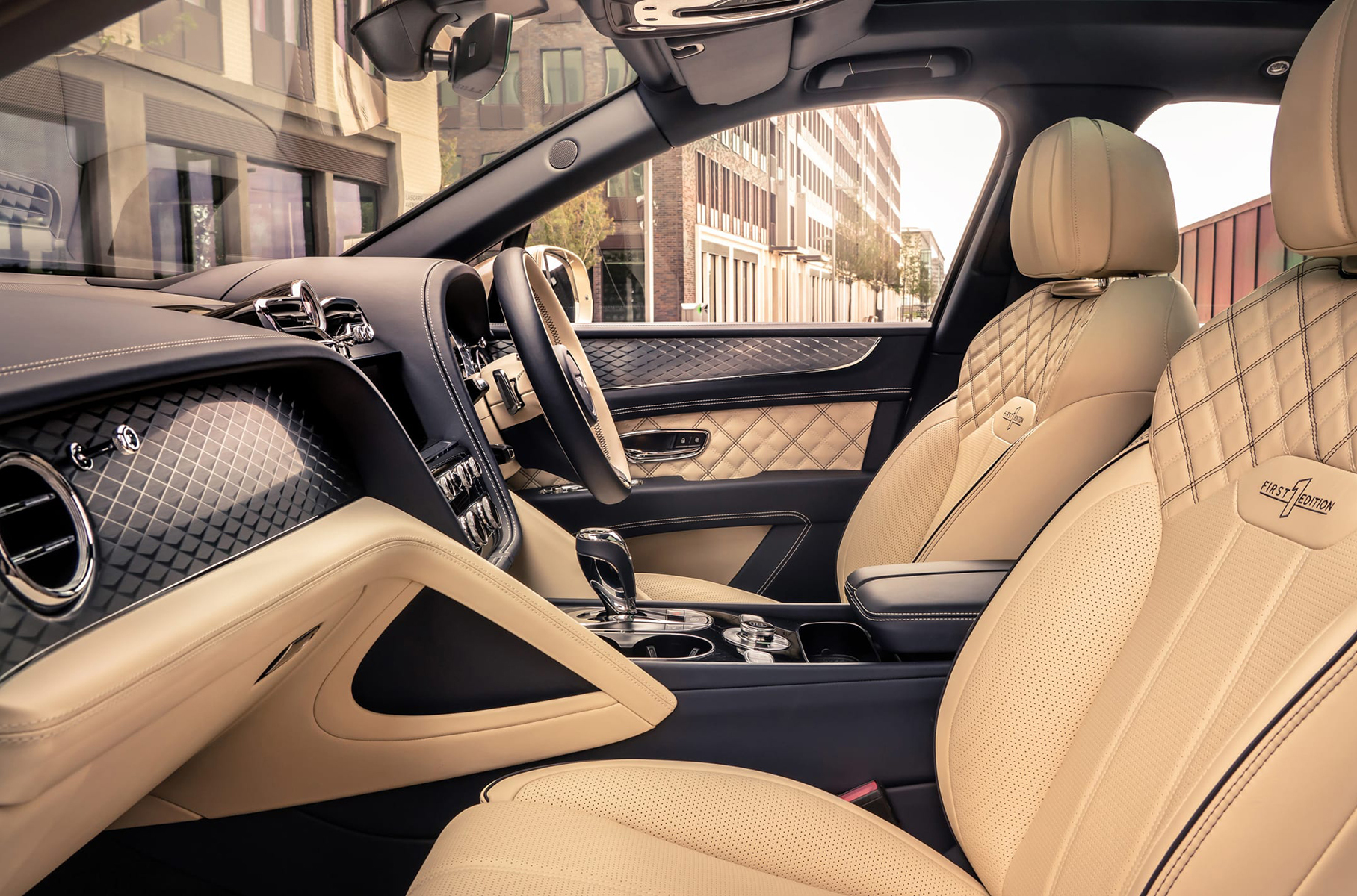 Представлен обновленный гибрид Bentley Bentayga Представлен обновленный гибрид Bentley Bentayga Новости