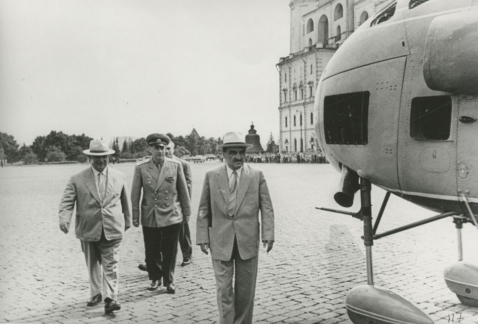 Казанский вертолетный завод готовит VIP-вертолет, который продолжит линейку лимузинов Aurus Казанский вертолетный завод готовит VIP-вертолет, который продолжит линейку лимузинов Aurus Авиация