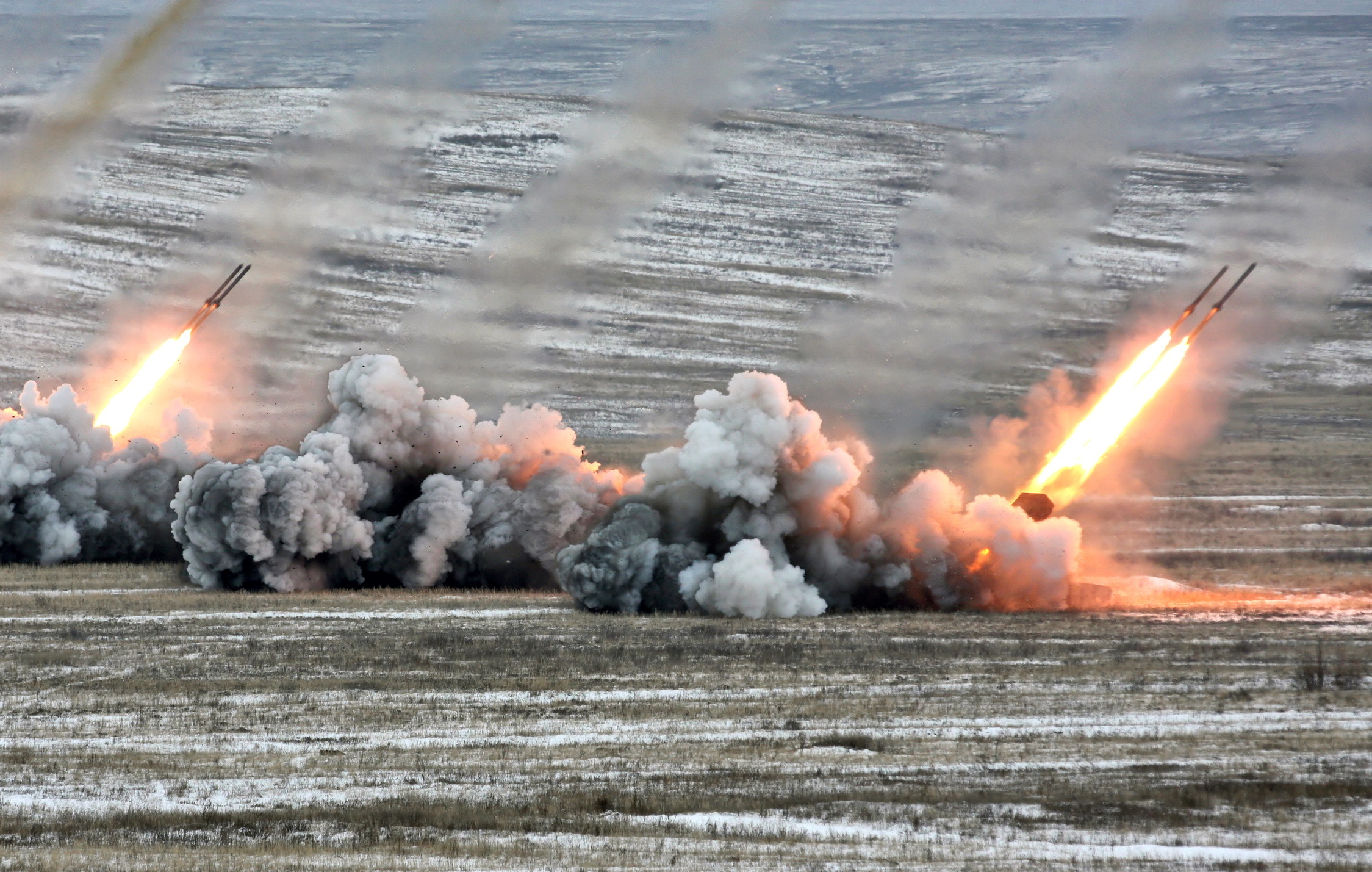 Военное ракетное. ТОС 1а Солнцепек Азербайджан. Термобарический снаряд Солнцепек. ТОС Солнцепек БМ-21 град ОТРК 