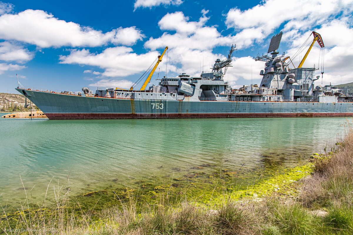 Затоплен корабль вмф. БПК Очаков Донузлав. БПК Очаков корабль. Корабль Очаков Донузлав. БПК 1134б Очаков.