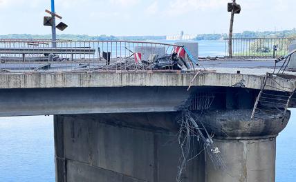 «Ответка» за Каховскую ГЭС приведет к полной ликвидации левобережья Киева и уничтожит все плотины и мосты на Днепре