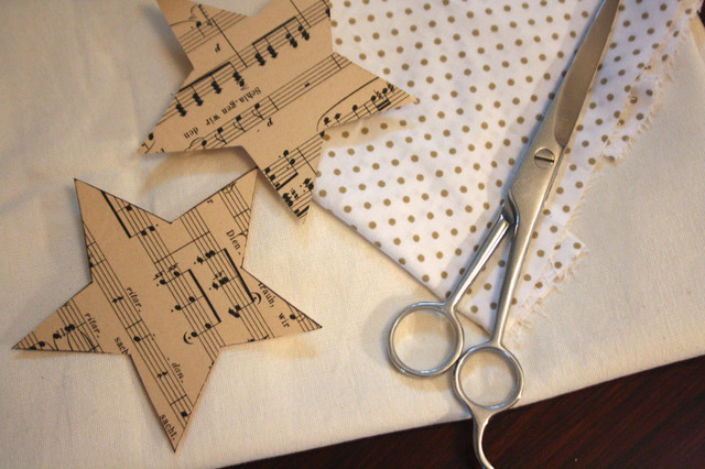 DIY: 4 способа сделать новогодние украшения из бумаги своими руками сделать, звезды, бумаги, можно, чтобы, ткани, MarderШаг, Новый, руками, своими, поделки, шаблон, будет, бумажных, игрушки, помощью, украшения, вырежьте, несколько, шпажек