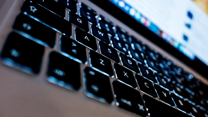 НА КОГО РАБОТАЕТ КОНТОРА? ВЦИОМ В ЦЕНТРЕ СКАНДАЛА ИЗ-ЗА ПОДДЕРЖКИ ПРЕДАТЕЛЕЙ И КРИТИКИ РОССИИ