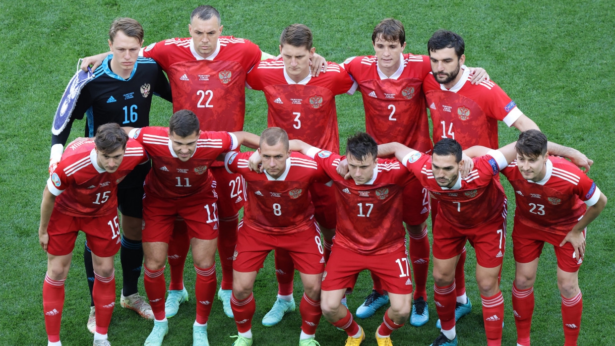 Фото с тренировки сборной России перед матчем с Хорватией появились в Сети