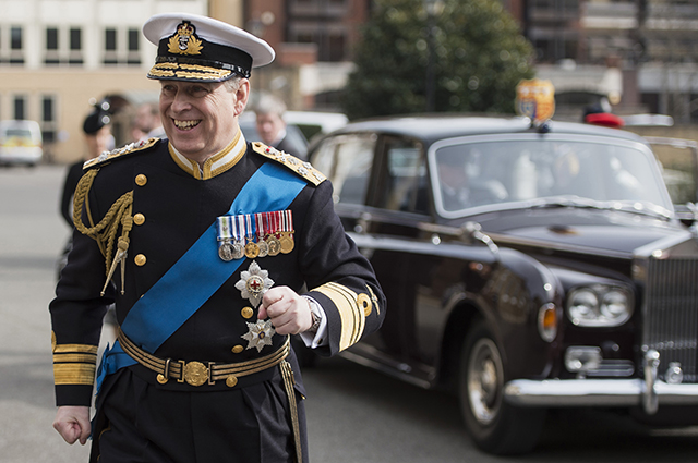 Скотленд-Ярд прекратил расследование по делу принца Эндрю, обвиненного в изнасиловании несовершеннолетней Монархии