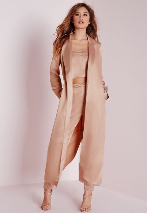 Халаты и винил: 35 самых модных моделей плащей этой осени! Халаты и винил: 35 самых модных моделей плащей этой осени! гардероб,мода,мода и красота,модные тенденции,одежда и аксессуары