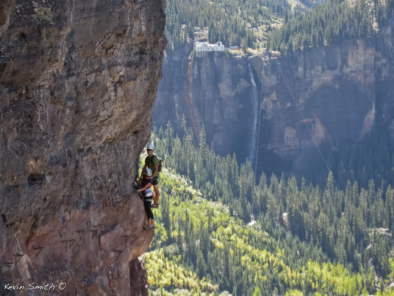 Via Ferrata - железная тропа - не дай бог кому-то на нее попасть! Via Ferrata - железная тропа - не дай бог кому-то на нее попасть!