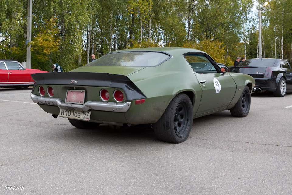 Маленькая девочкая и большие машины Маленькая девочкая и большие машины авто и мото,автомобили,автомобиль,история,машины,Россия,тюнинг