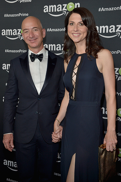 Экс-супруга Джеффа Безоса выделила 1,7 миллиарда долларов на благотворительность и сменила фамилию Экс-супруга Джеффа Безоса выделила 1,7 миллиарда долларов на благотворительность и сменила фамилию Новости