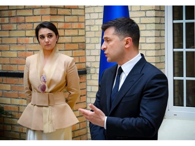 Женский взгляд. Жена Зеленского готовится бежать? Женский взгляд. Жена Зеленского готовится бежать? украина