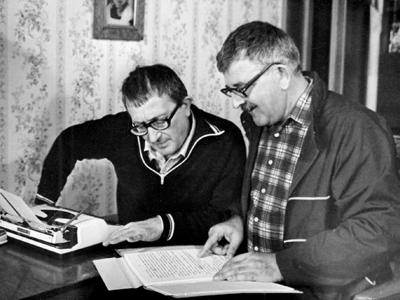 Аркадий (1925-1991) и Борис Стругацкие (1933 г.р.)   Братья-фантасты предсказали существование колец у всех планет-гигантов, а также впервые упомянули эффект замедления времени, обыгрываемый в современных спецэффектах, в фильме «Матрица».