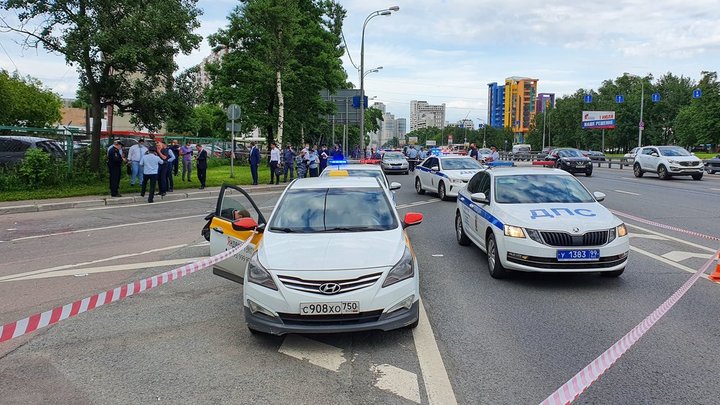 "Работаем, братья": Кто они, герои-полицейские, вступившие в бой с вооружённым бандитом в Москве