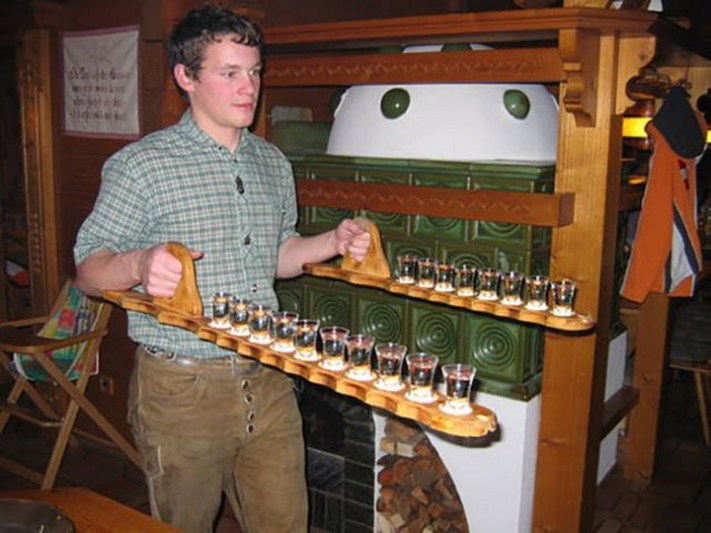 официанты которые много на себя берут