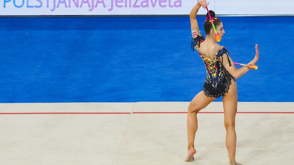 Журналист Нарогс обвинил отказавшуюся выступать за Латвию гимнастку Полстяную в лицемерии