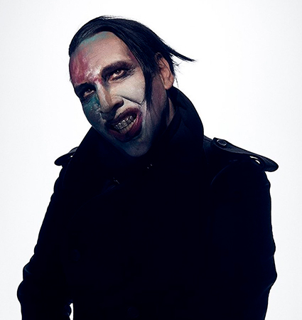 Мэрилин Мэнсон решил сдаться полиции из-за обвинений в нападении Мэрилин Мэнсон решил сдаться полиции из-за обвинений в нападении Новости