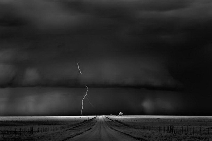 Шторм в фотографиях Mitch Dobrowner