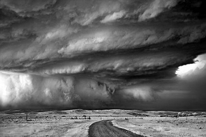 Шторм в фотографиях Mitch Dobrowner