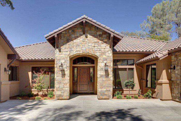 Красивые идеи фасадов частных одноэтажных домов домашний очаг,,поделки,своими руками,умелые руки