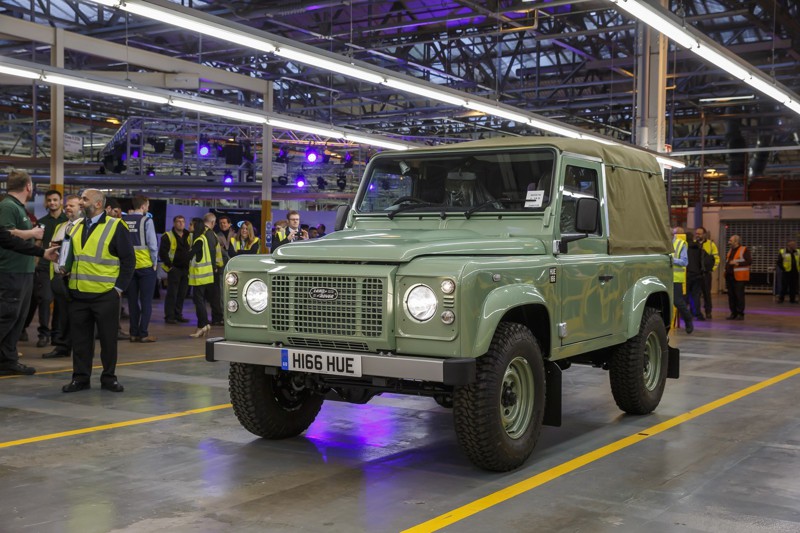 Land Rover свернула производство внедорожника Defender авто, история авто