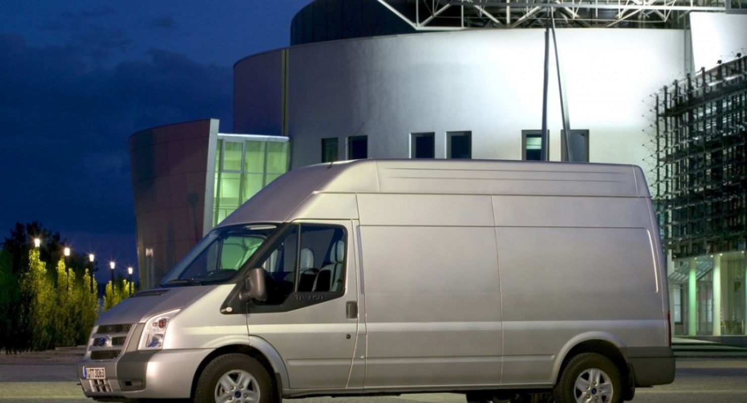 Продается туристический кемпер, сделанный на базе автофургона Ford E-150