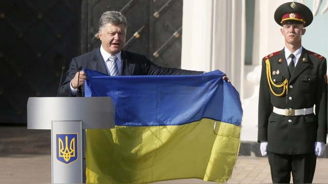 Порошенко: Ради безвизового режима с ЕС крымчане сами попросятся обратно