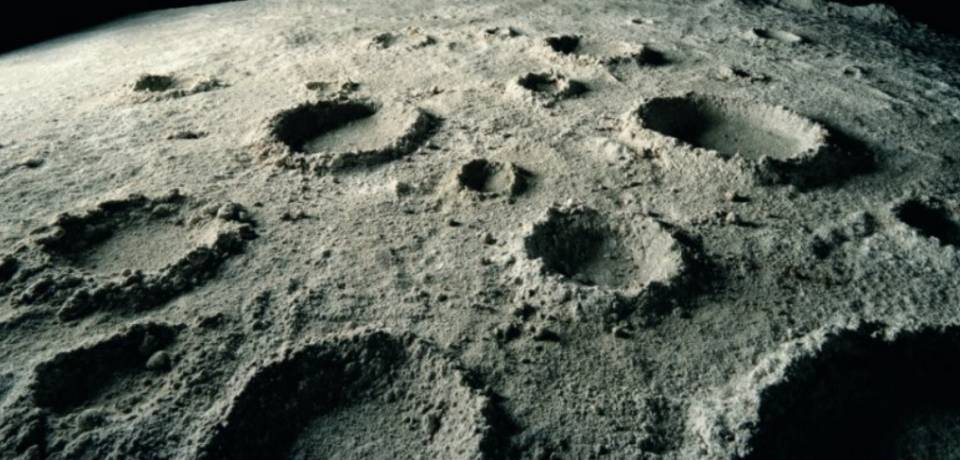 Болле 100 тысяч кратеров открыли на луне только в 2020 году