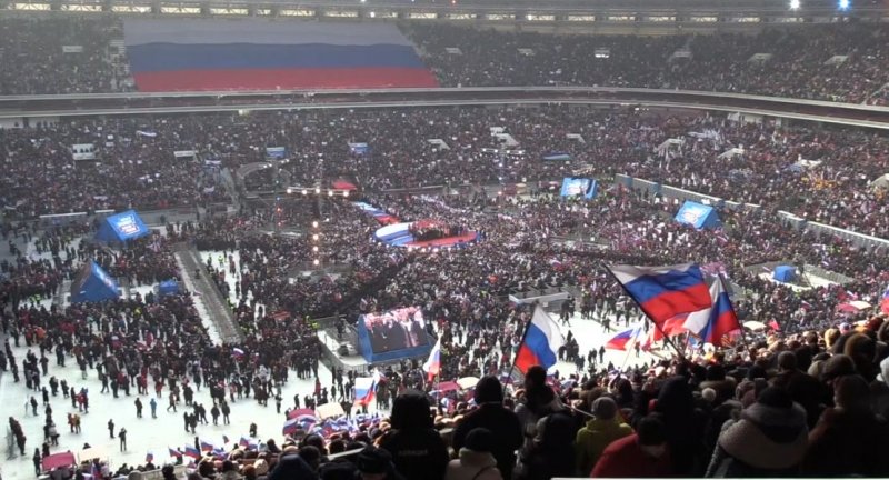 Митинг-концерт в "Лужниках" был похож на национальный праздник. ФАН-ТВ