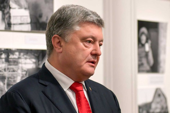 Владимир Зеленский становится похожим на Петра Порошенко. Фото: www.globallookpress.com